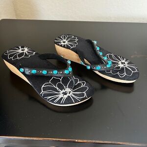 Black Sandals with Turquoise Beads. Size 8 .NWOT